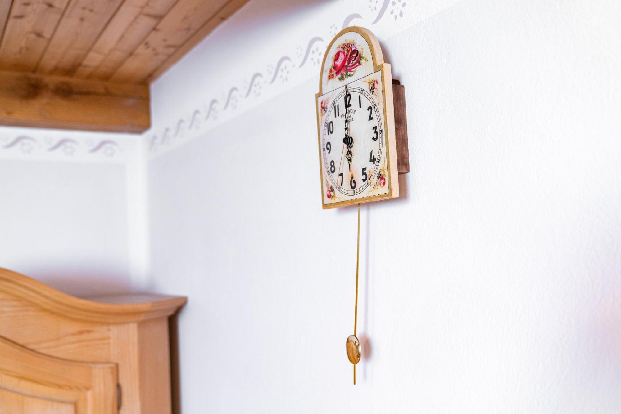 Guesthouse Mocivnik Okroglice エクステリア 写真